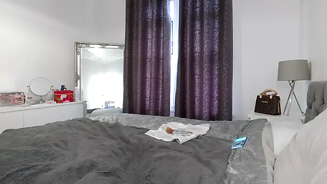 Snapshot of TanyaTaylor45 chatting on 1, 12, 2025 TanyaTaylor45 online show from 1, 12, 2025