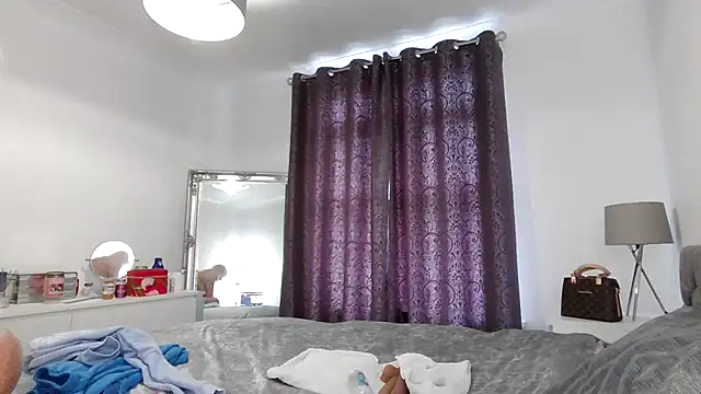 TanyaTaylor45 online show from 7, 3, 2026