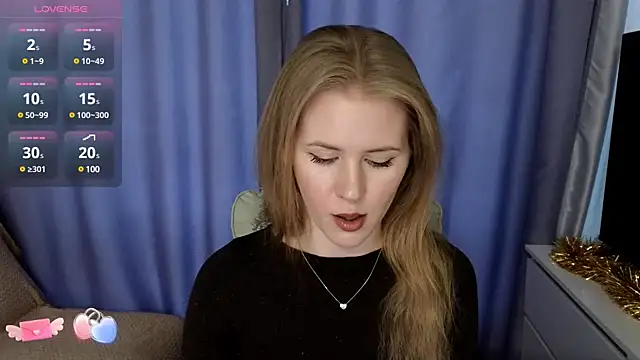 Snapshot of IsabelAllen chatting on 10, 1, 2025 IsabelAllen online show from 10, 1, 2025