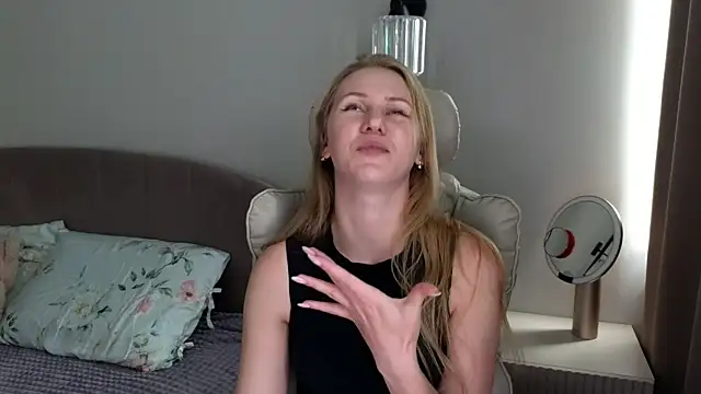IsabelAllen online show from 25, 7, 2026