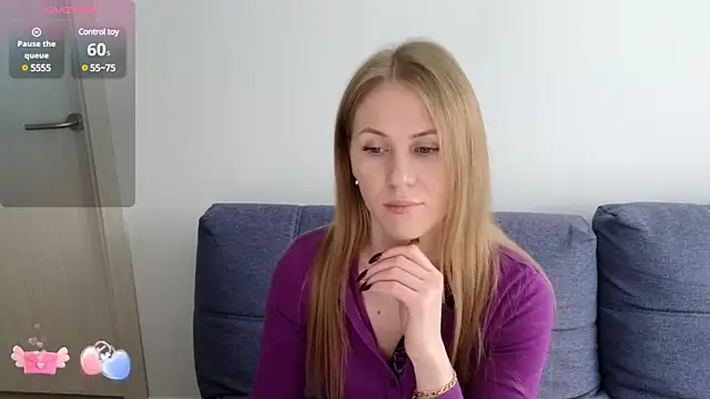 Snapshot of IsabelAllen chatting on 28, 2, 2025 IsabelAllen online show from 28, 2, 2025