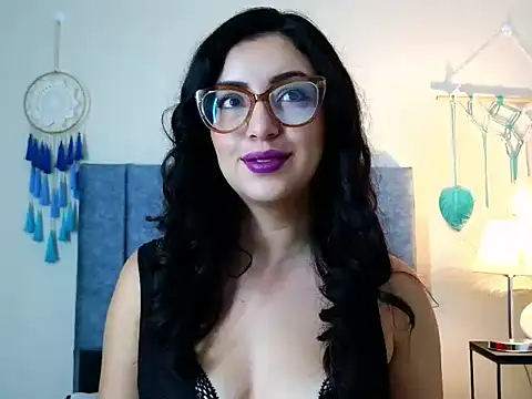 EvoletFMK online show from 4, 10, 2025