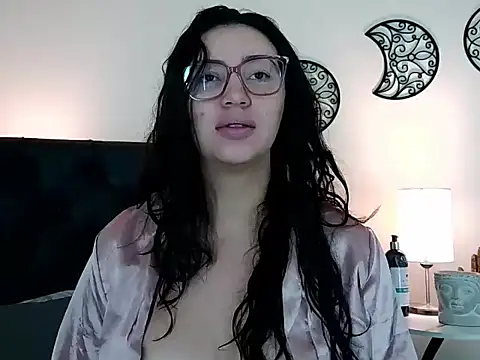 Snapshot of EvoletFMK chatting on 11, 6, 2026 EvoletFMK online show from 11, 6, 2026