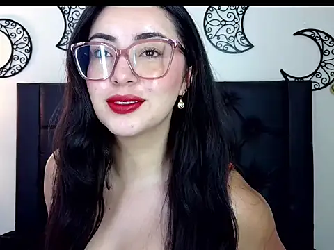 EvoletFMK online show from 18, 12, 2025