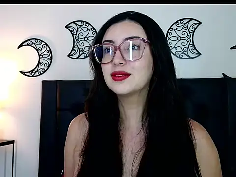 EvoletFMK online show from 19, 12, 2025