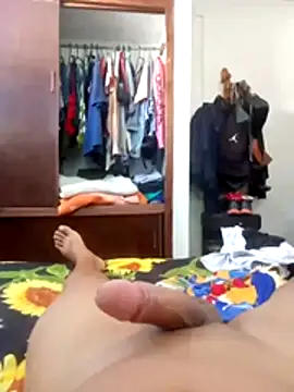 Snapshot of adriel_perez chatting on 15, 2, 2026 adriel perez online show from 15, 2, 2026