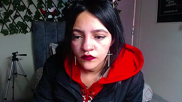 Snapshot of Violettasquirt chatting on 12, 6, 2026 Violettasquirt online show from 12, 6, 2026