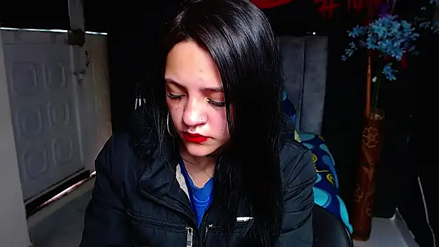 Violettasquirt online show from 11, 3, 2026