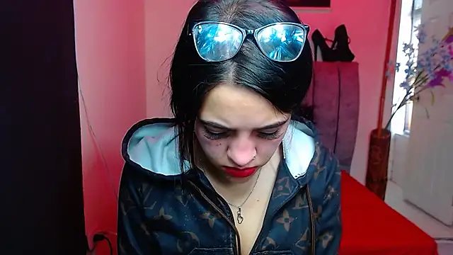 Violettasquirt online show from 21, 10, 2025