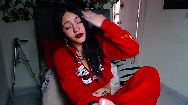 Snapshot of Violettasquirt chatting on 1, 7, 2026 Violettasquirt online show from 1, 7, 2026