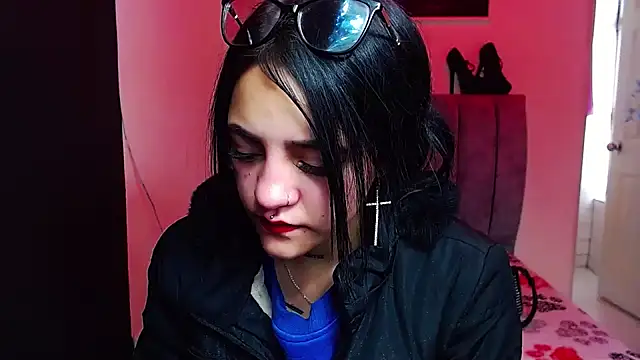 Violettasquirt online show from 1, 10, 2025