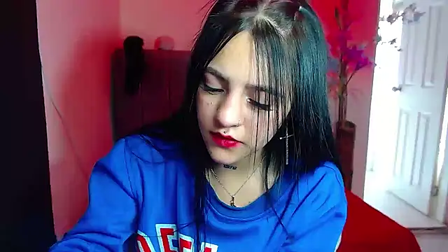 Violettasquirt online show from 12, 9, 2025