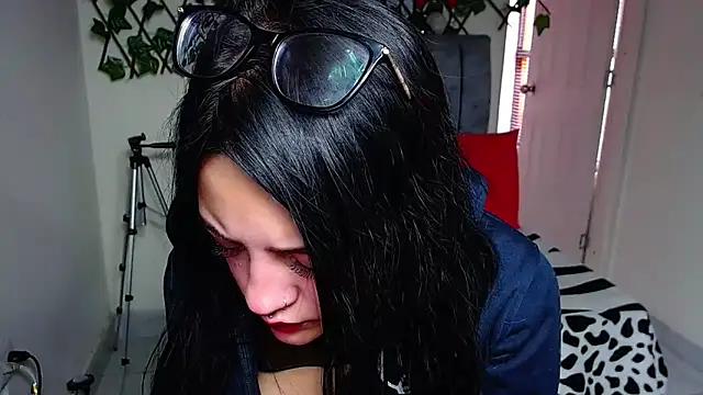 Snapshot of Violettasquirt chatting on 17, 6, 2026 Violettasquirt online show from 17, 6, 2026