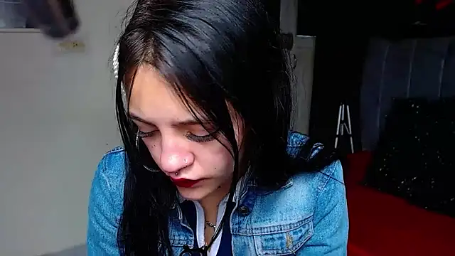 Violettasquirt online show from 13, 2, 2026