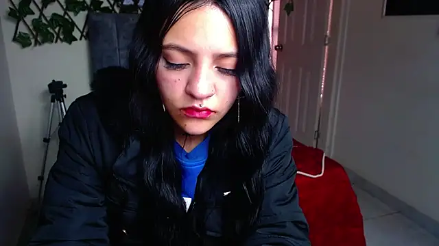 Violettasquirt online show from 29, 5, 2026
