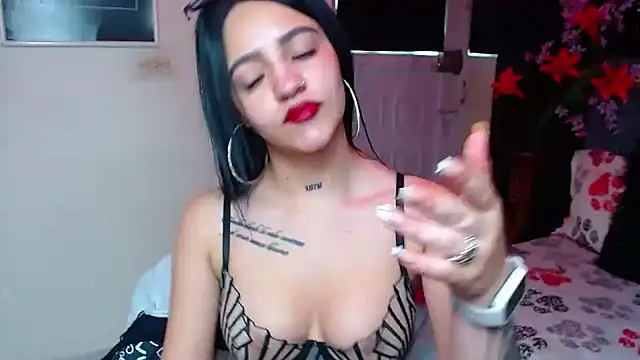 Violettasquirt online show from 15, 12, 2025