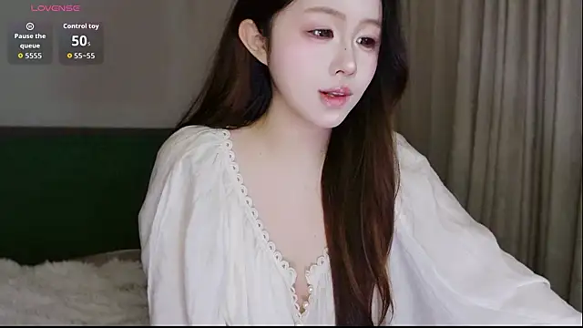 Hazel-11 online show from 18, 1, 2026