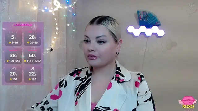 JewellKiss7 online show from 13, 2, 2026