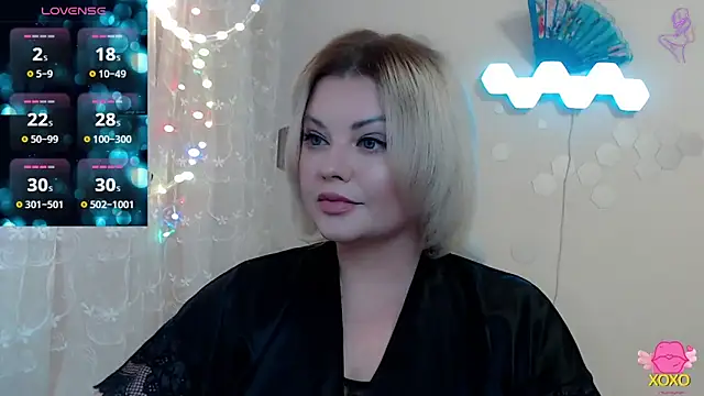 JewellKiss7 online show from 9, 5, 2026