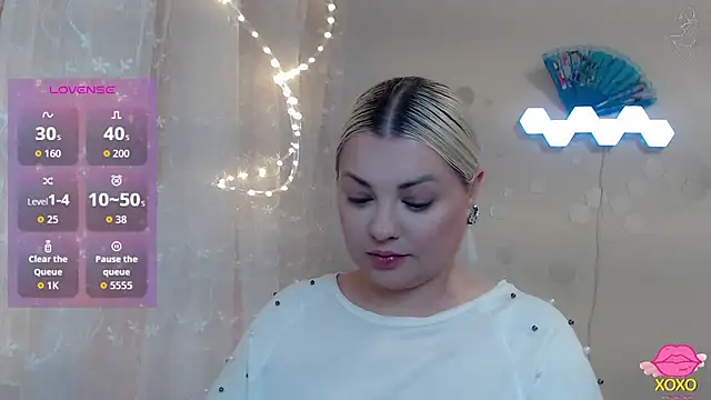 JewellKiss7 online show from 2, 12, 2025