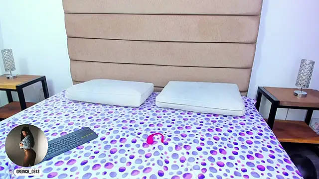 Snapshot of sally_rosses chatting on 18, 11, 2025 sally rosses online show from 18, 11, 2025