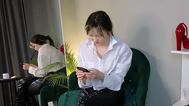 CiriRianonn online show from 22, 9, 2025