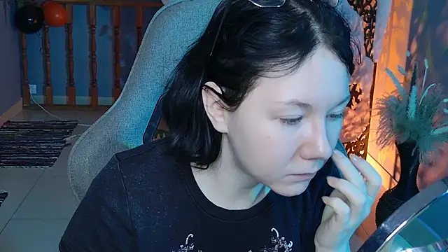 NancyMartinez online show from 27, 10, 2025