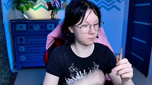 NancyMartinez online show from 25, 10, 2025