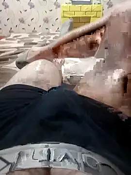 Snapshot of red_red00 chatting on 13, 3, 2025 red red00 online show from 13, 3, 2025