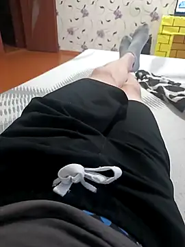 Snapshot of red_red00 chatting on 9, 2, 2025 red red00 online show from 9, 2, 2025