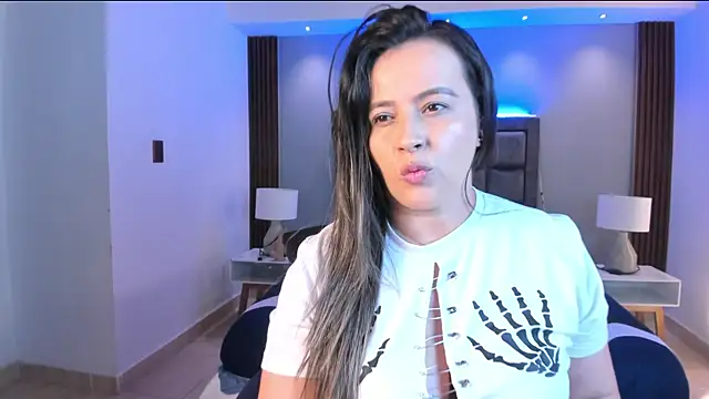 Susann Ross online show from 30, 10, 2025