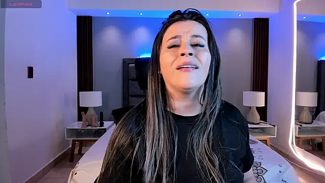 Susann Ross online show from 17, 11, 2025