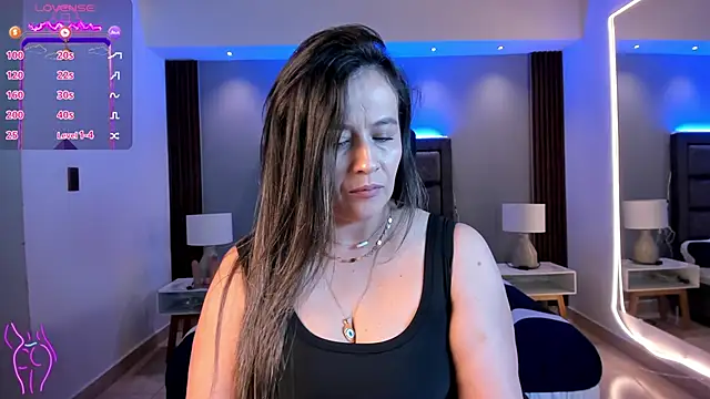 Susann Ross online show from 6, 11, 2025