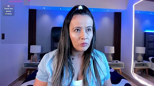 Susann Ross online show from 14, 10, 2025