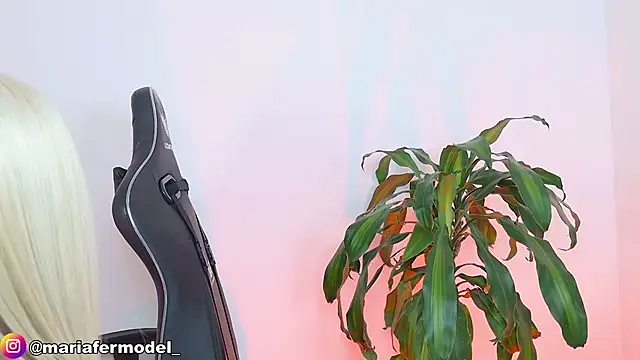 Mariafer05 online show from 4, 3, 2026