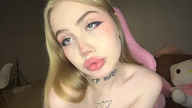 Snapshot of hanna_cry_baby chatting on 21, 3, 2025 hanna cry baby online show from 21, 3, 2025