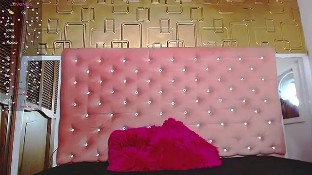 Molly gomez  online show from 19, 2, 2025