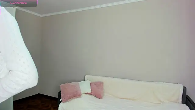 -Sacura- online show from 12, 9, 2025