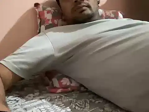 Snapshot of NiceBoy9099 chatting on 18, 9, 2025 NiceBoy9099 online show from 18, 9, 2025