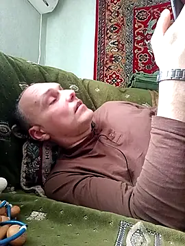 Pineapple04 online show from 8, 2, 2026