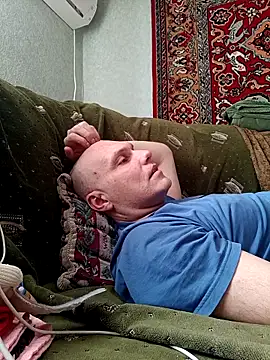 Pineapple04 online show from 9, 4, 2026