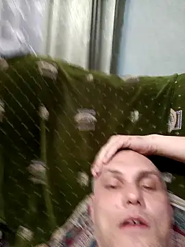 Pineapple04 online show from 12, 11, 2025