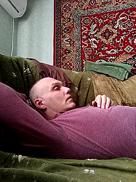 Pineapple04 online show from 19, 1, 2026