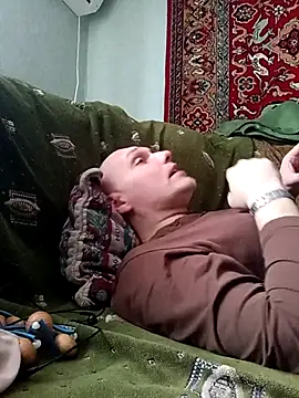 Pineapple04 online show from 17, 2, 2026