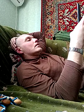 Pineapple04 online show from 11, 2, 2026