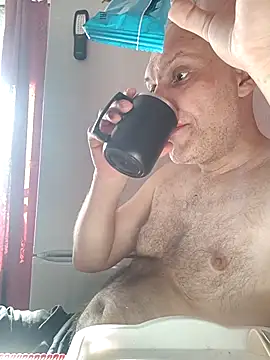 Pineapple04 online show from 24, 6, 2026