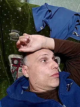 Pineapple04 online show from 5, 10, 2025