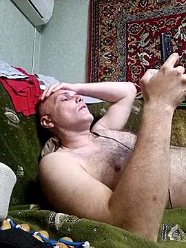 Pineapple04 online show from 25, 7, 2026