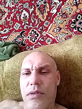 Pineapple04 online show from 4, 11, 2025