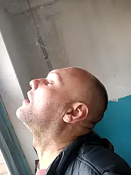 Pineapple04 online show from 22, 10, 2025